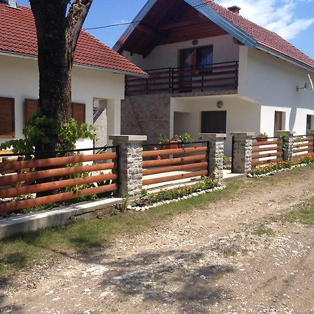 Holiday Home Boba Раковица Экстерьер фото
